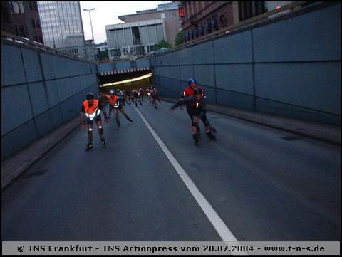 tns-2004-055.jpg