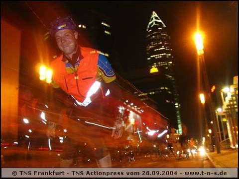 tns-2004-072.jpg