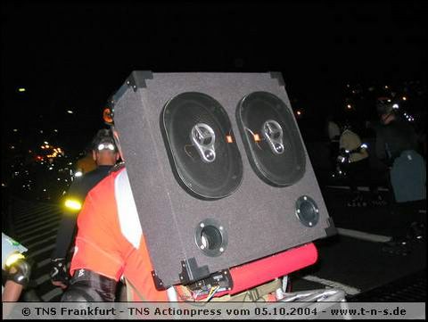 tns-2004-115.jpg