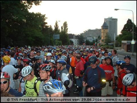 tns-2004-150.jpg