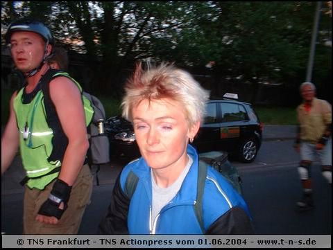 tns-2004-181.jpg