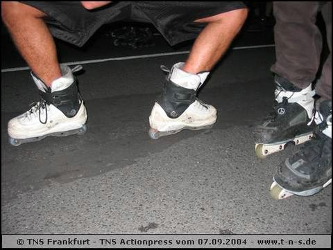 tns-2004-284.jpg