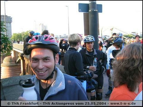 tns-2004-308.jpg
