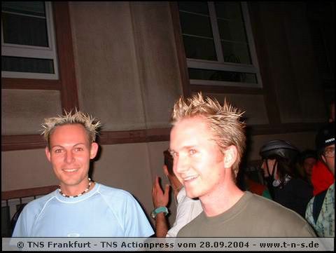 tns-2004-317.jpg