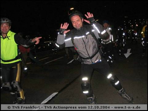 tns-2004-353.jpg