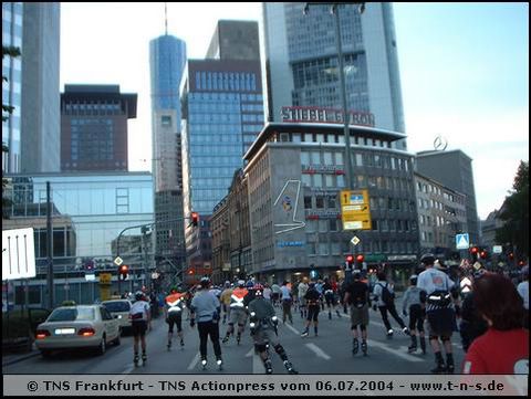tns-2004-372.jpg