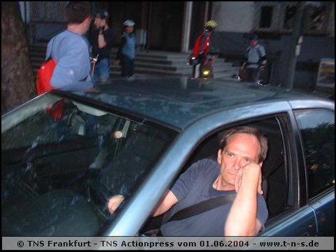 tns-2004-394.jpg