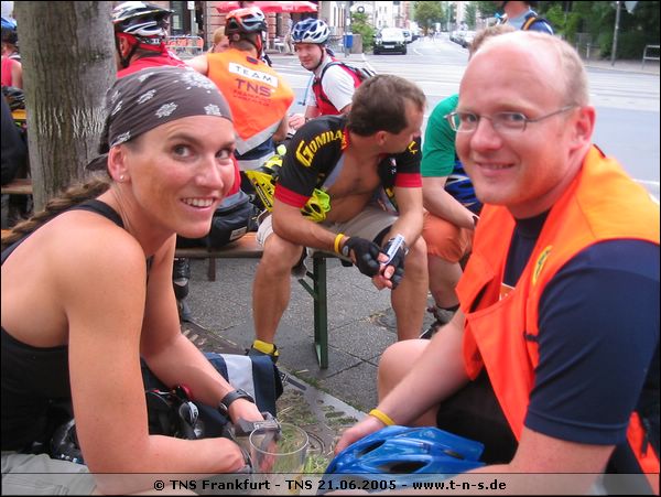 tns-21-06-2005-005.jpg