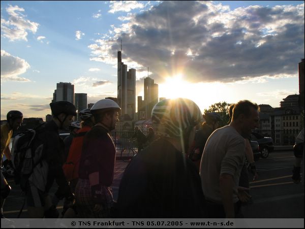 tns-05-07-05-032.jpg