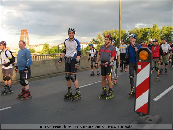 tns-05-07-05-041.jpg