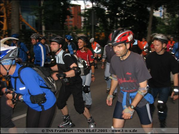 tns-05-07-05-102.jpg