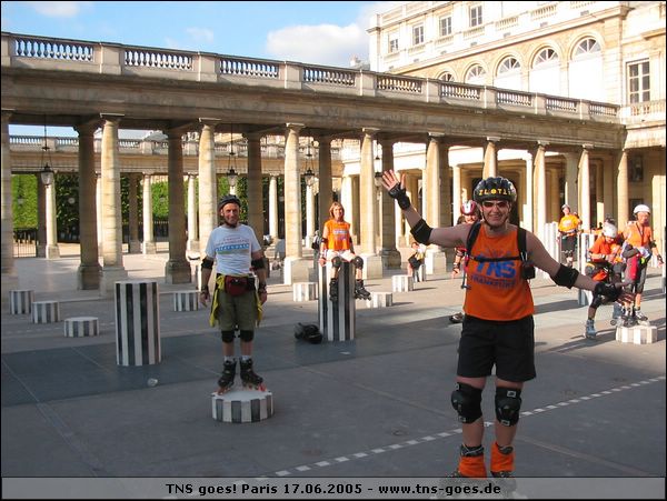 tns-goes-paris-350.jpg