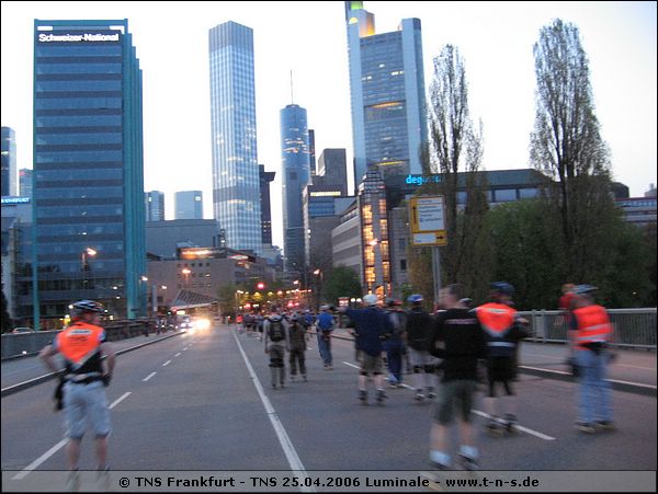 tns-25-04-06-047.jpg