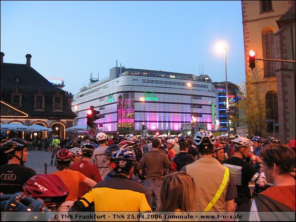 tns-25-04-06-053.jpg