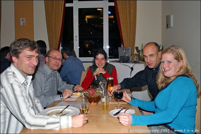 TNSPARTY-071130-200430.jpg