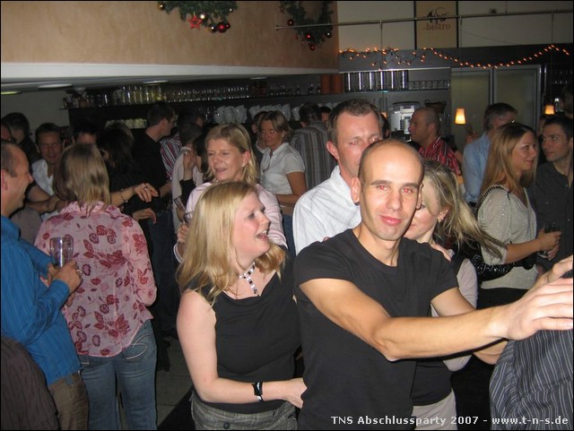 TNSPARTY-071201-014712.jpg