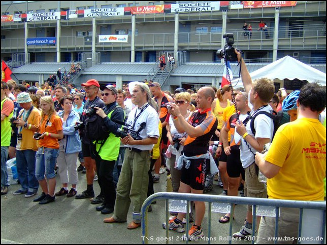 Le-Mans-070701-164804-MN.jpg