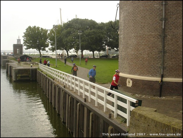 Holland-070922-134908-RH.jpg