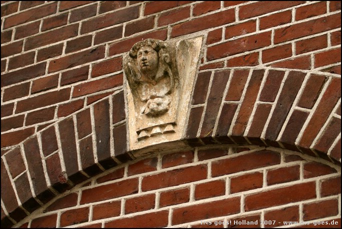 Holland-070922-153956-FR.jpg