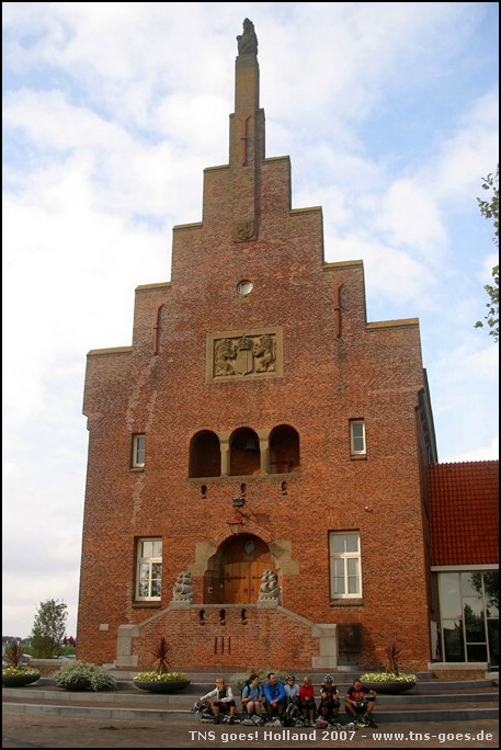 Holland-070922-163220-FR.jpg