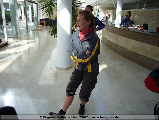 070321-094918-thomas.jpg