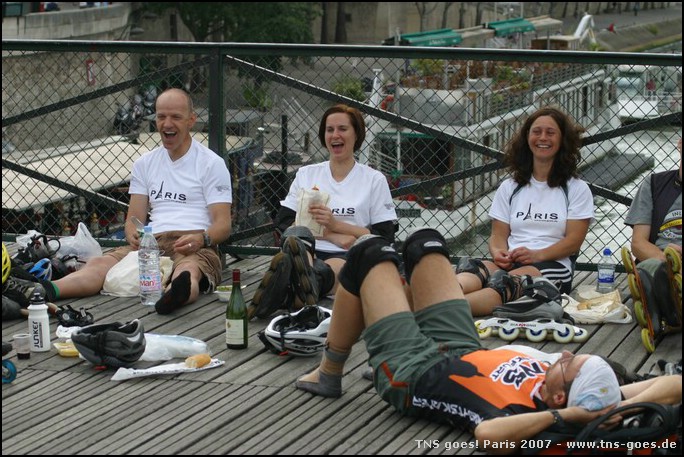 Paris-070727-180600-FR.jpg