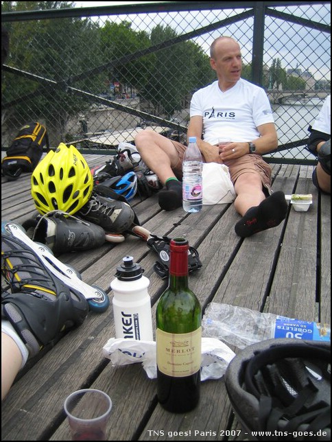 Paris-070727-181414-SR.jpg