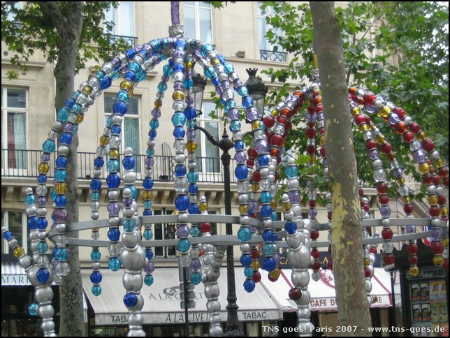 Paris-070728-133606-SR.jpg