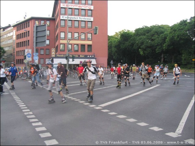 TNS-080603-204818.jpg