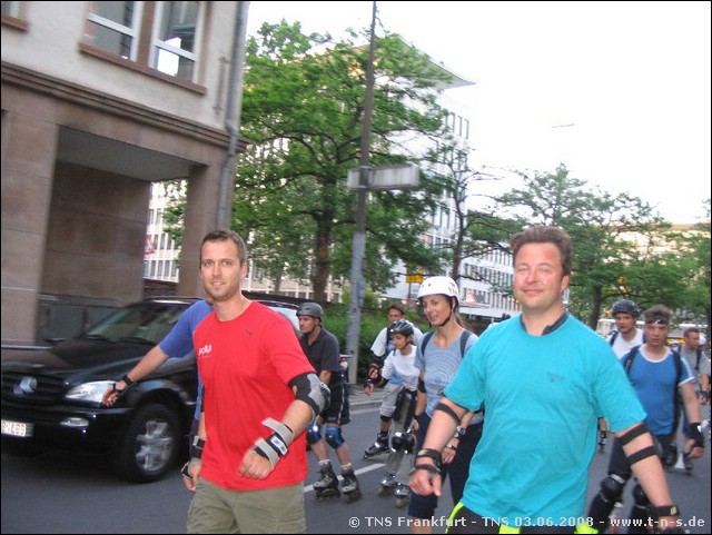 TNS-080603-204922.jpg