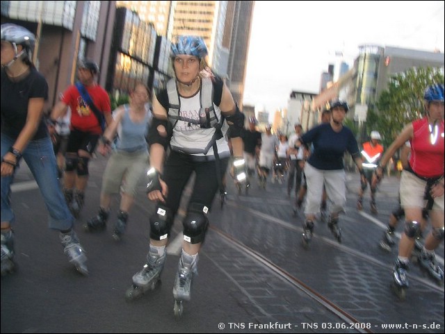 TNS-080603-205914.jpg