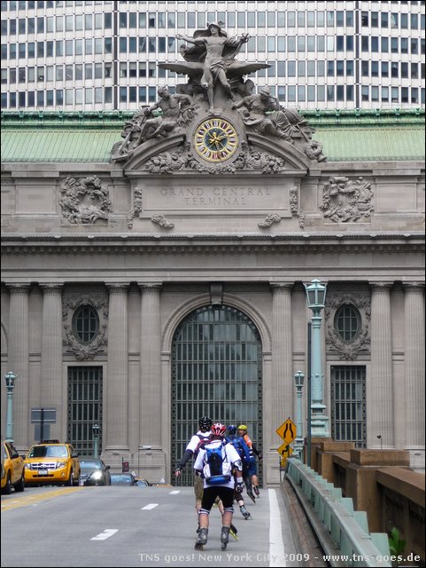 NYC-18142856-CH-P1010907.jpg
