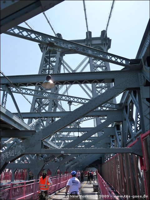 NYC-20111610-CH-P1020091.jpg