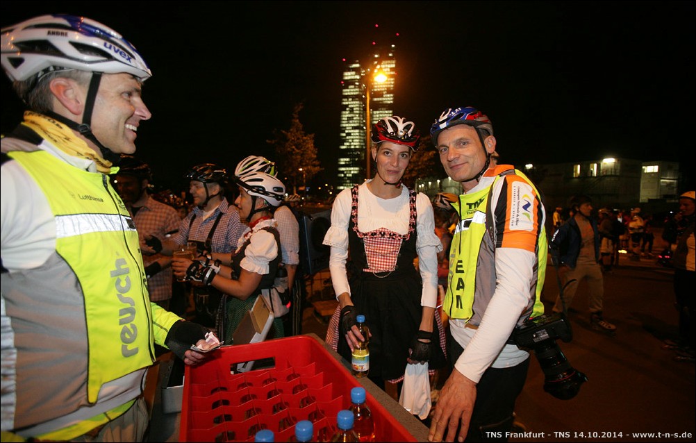 141014-221438-FR-IMG_8584.jpg