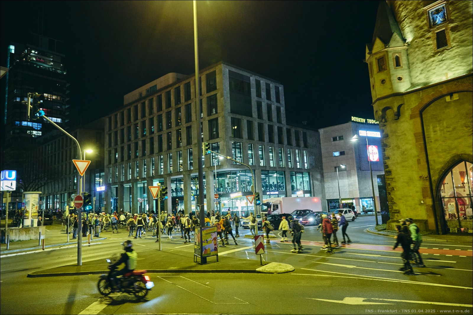 IP_0B7A2078.JPG